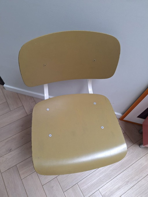 stoel Revolt Friso Kramer vintage de Cirkel/Ahrend