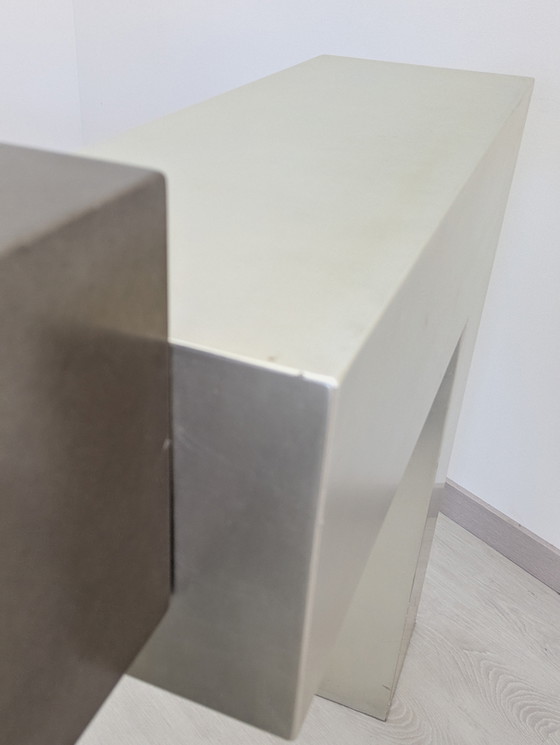 Image 1 of Roberto Mora, Dilmos - Console "Crasi" - Eigentijds ontwerp