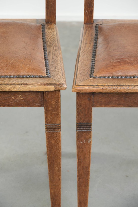 Image 1 of Ensemble de 4 chaises de salle à manger anciennes en chêne de style Art nouveau, recouvertes de peau de mouton.