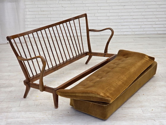 Image 1 of Jaren 60, Deens ontwerp van Alfred Christensen, 2-zitsbank, groene meubelvelours.