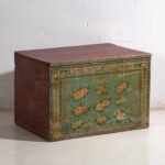 Baúl chino antiguo pintado en madera de pino - China, c.1900 – Armarios de almacenamiento (photo 8 of 40)
