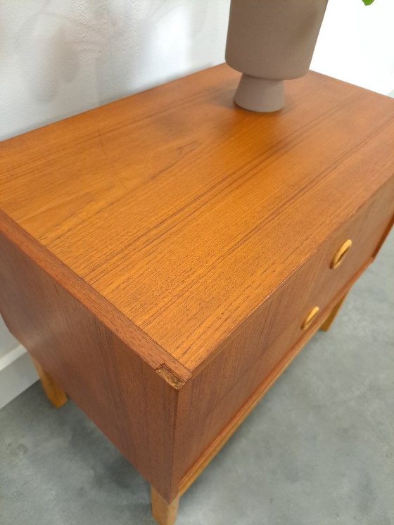 Image 1 of pequeña cómoda de teca de Suecia