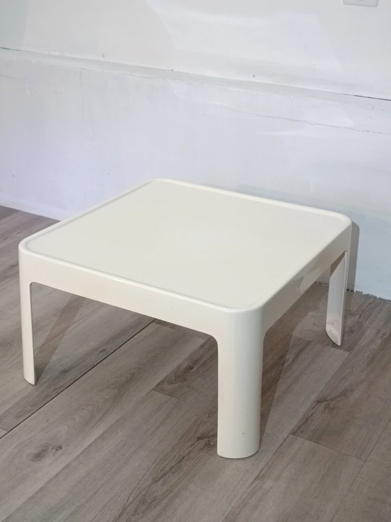 Fiberglas Salontafel van Carlo Bartoli voor Rossi Di Albizzate jaren 60 (photo 3 of 11)