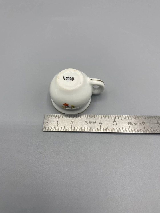 Miniatuur nachtpotje van Limoges-porselein – Verguld "Gelukkig Nieuwjaar", oogje op de bodem – Vintage (photo 4 of 4)