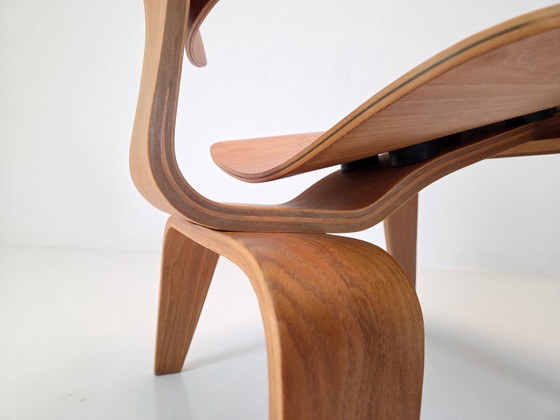 Image 1 of Charles & Ray Eames – Fauteuil lounge LCW en bois (modèle transitionnel)