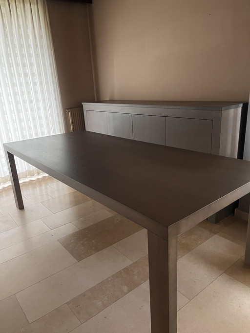 Eettafel en Dressoir