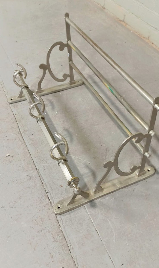 Image 1 of Art Deco Train Kleiderbügel