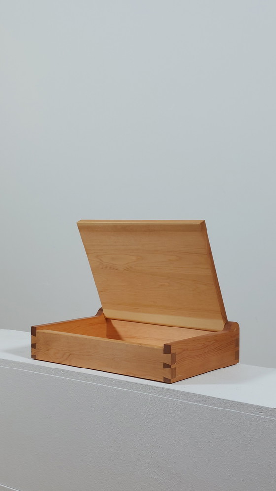 Image 1 of Carpenter-made wooden minimalist vintage wooden box dovetail