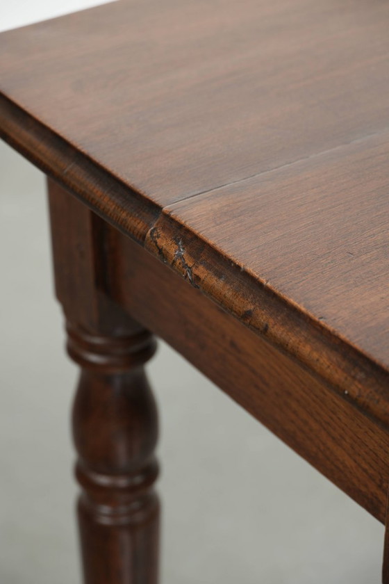 Image 1 of Antique English oak side table/hall/corridor table from the early 19th century with a beautiful appearance.