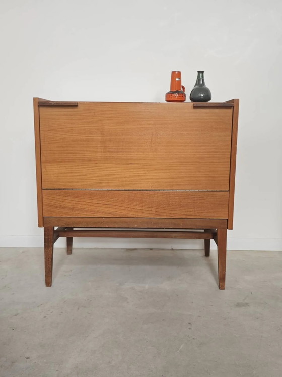 Opbergkist of minibar van Frantisek Mezulanik voor Up Zavody – Barkrukken, Wood, Mid Century Modern (photo 4 of 21)
