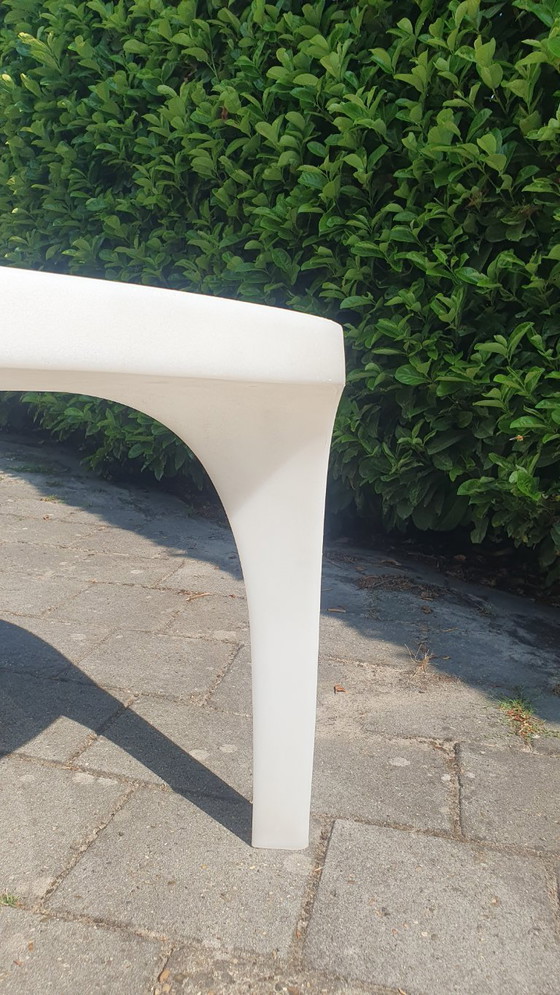 Ron Arad Moroso Italy Vintage Design Garden Table Victoria Albert 2000s – Plastic (photo 4 of 14)