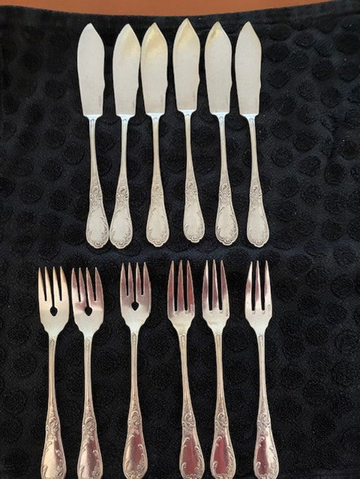 6 cubiertos de pescado plateados