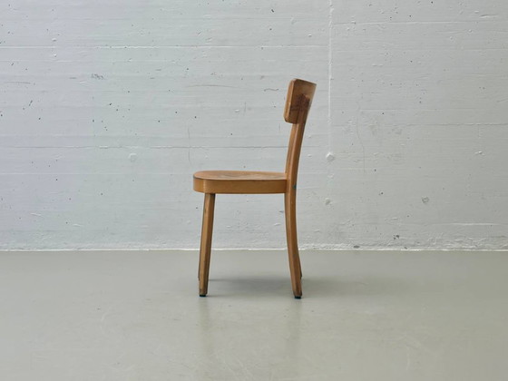 Image 1 of Set van 6 gebogen houten stoelen, gemaakt van massief hout, Thonet ZPM Radomsko, Polen, jaren 1950.