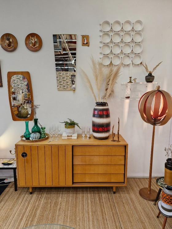 Image 1 of Dressoir schuifdeur en lades met zwarte greep 70s