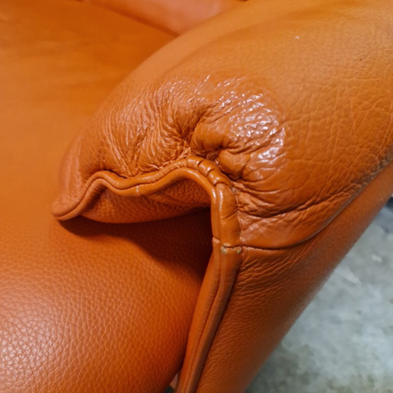 Image 1 of Leolux Bora Béta tweezitsbank leren bank oranje bank