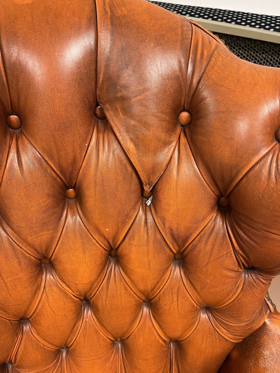 Image 1 of Fauteuil Chesterfield Cognac avec pouf