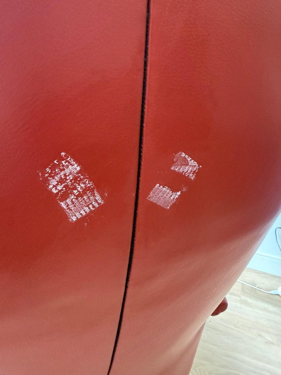 Image 1 of Arc 1007 electric recliner leather with battery with signs of use