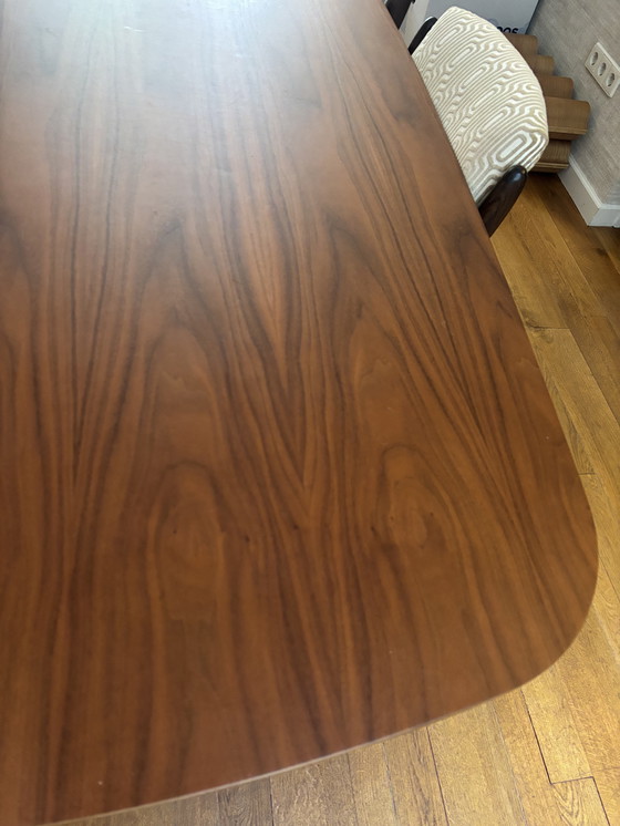 Image 1 of Walnut/walnut dining table round corners - Decor Amsterdam
