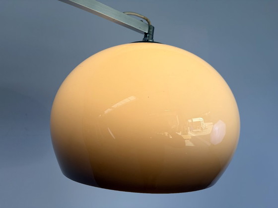Lagre ausziehbare Bogen Stehleuchte, 70er Jahre – Stehleuchten, Glas, Chrom (photo 3 of 14)