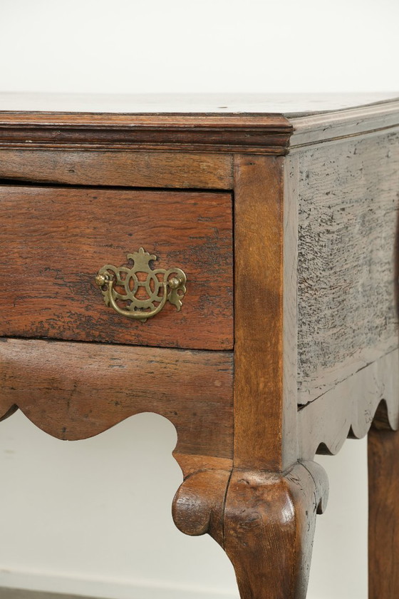 Image 1 of Antique English sideboard from the 18th century made of oak