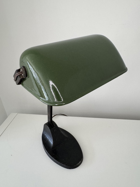 Vintage VIKTORIA Industrial Desk Lamp – Green Enamel – Cast Iron Base – Table lamps, Metal (photo 3 of 10)