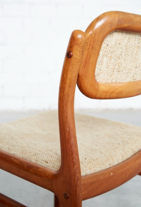 Sedie da pranzo in teak Mid-Century di Johannes Andersen per Uldum, set di 6 – Wool (photo 10 of 17)