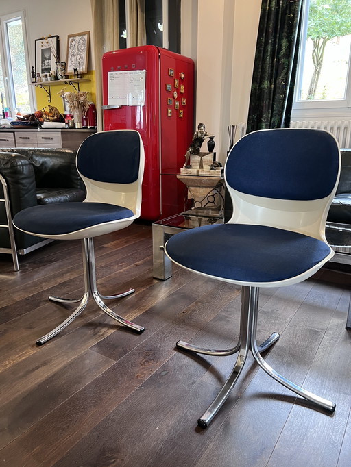 Paire de chaises pivotantes Space age par Martin Stoll