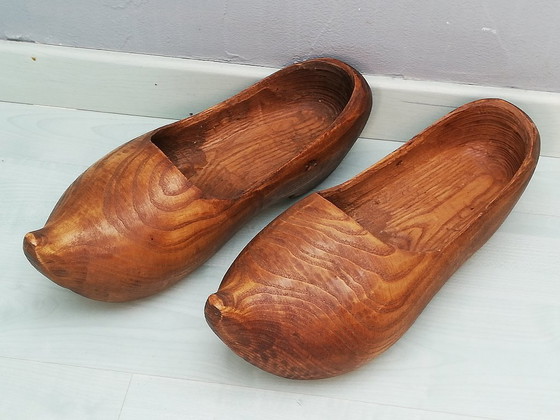 Image 1 of Ein Paar antike Holzclogs