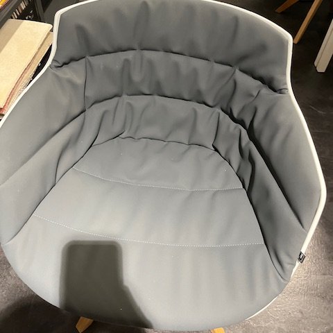 Image 1 of Sedia da pranzo Flow Slim di MDF Italia (set da 4)