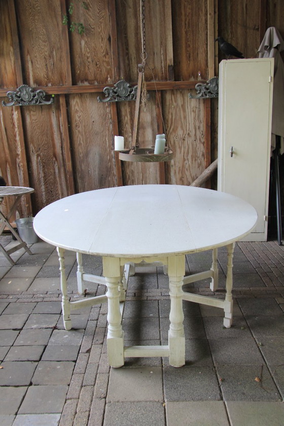 Image 1 of Flamant despierta la mesa blanca antigua