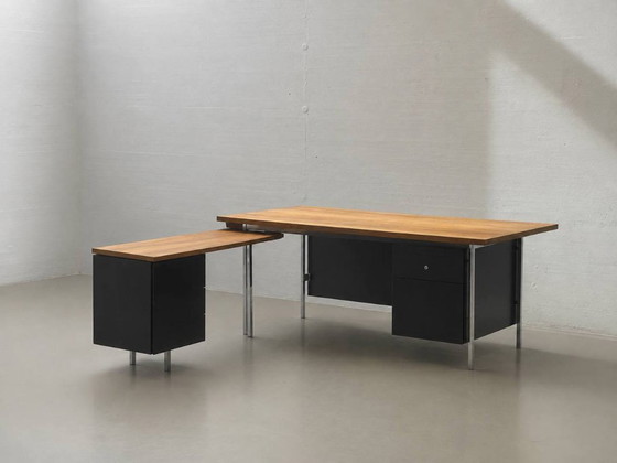 Large Knoll International Partners Desk, Swiss Production, 1960s – Wood, Vintage (photo 3 of 15)