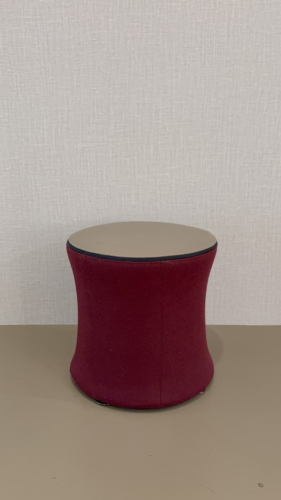 Minotti Davis Drum Pouf – Footstools & poufs, Leather (photo 3 of 6)