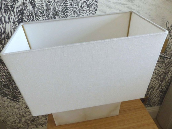 Image 1 of Paar rechteckige Designer-Tischleuchten von CB2 in Naturweiß, Alabaster und Leinen