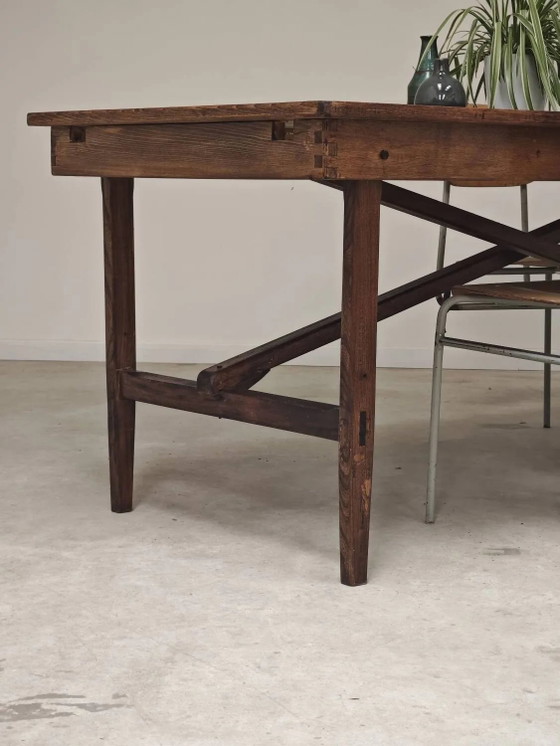 Tavolo pieghevole da officina vintage in rovere con piano nero patinato a mano. – Tavoli da pranzo (photo 11 of 37)