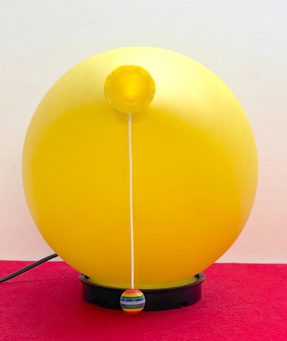 Lampe de Table Ballon Jaune, Yves Christin pour Bilumen, Années 80, Bilumen Yves Christin, Plastique, Modern (photo 3 sur 6)