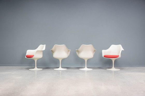 Image 1 of Tulip Fauteuil, 4x