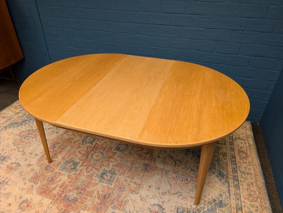 Image 1 of Vintage eiken ronde eettafel, model 55 van Omann Jun, jaren 60