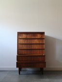Vintage Danish chest of drawers in teak, narrow!