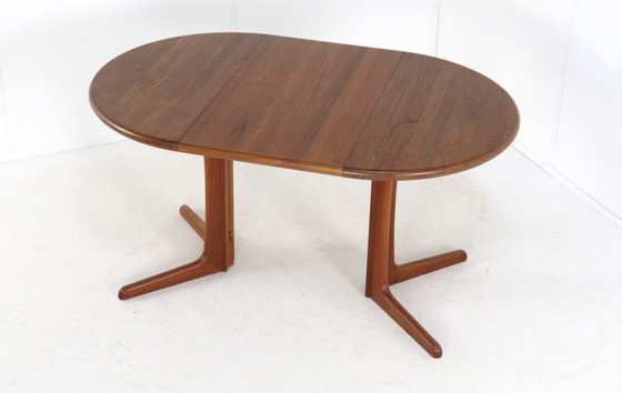 Image 1 of Mesa de comedor redonda compacta 1x extensible