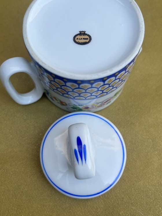 Image 1 of F.Limoge antieke vintage porseleinen theepot van de bekende Franse fabrikant F. Legrand & Cie uit Limoges