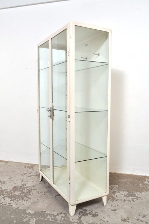 Vintage apothecary cabinet / display cabinet, 1968