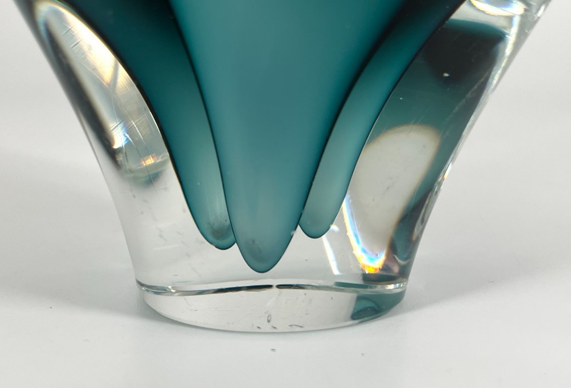 Paul Kedelv for Flygsfors – Coquille Vase – Swedish Art Glass