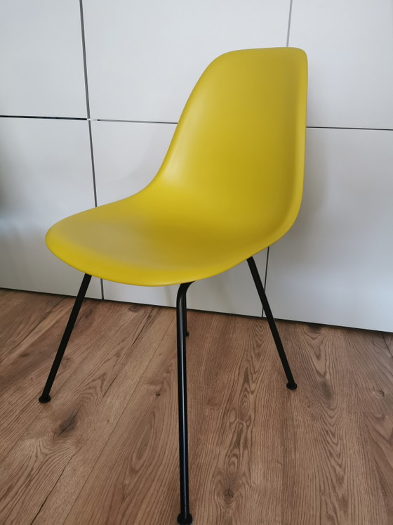 Image 1 of Set van 2 originele Vitra Eames DSX stoelen