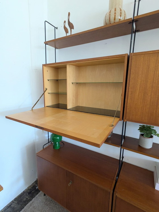 Image 1 of Vintage, teakhouten modulair wandsysteem Hilker Omnia