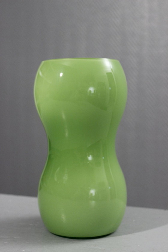 Image 1 of Ikea Vintage - "Kvintant" Lamp b9612 1990s Opaline White & Apple Green