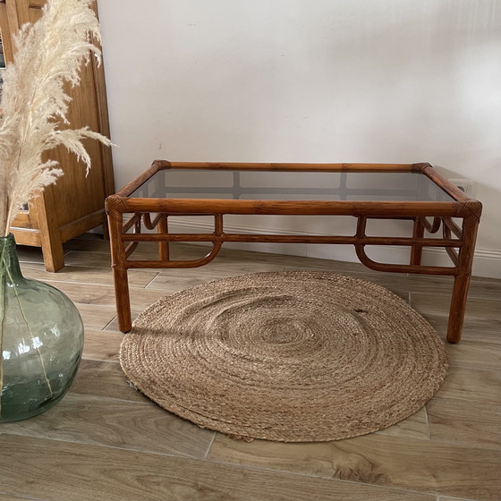 Image 1 of Couchtisch aus Rattan und Rauchglas