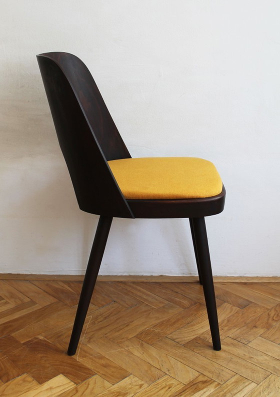 Image 1 of Set van vier eetkamerstoelen van Oswald Haerdtl