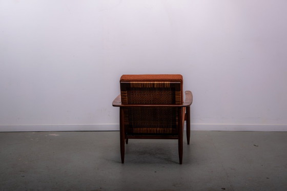 Image 1 of Fauteuil confortable en teck et rotin, style Mid-Century, vers 1970