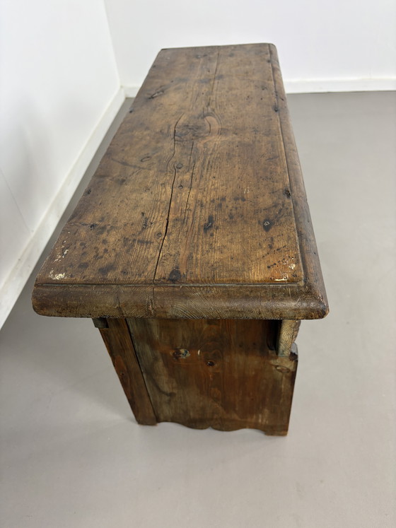 Image 1 of 19e Eeuws Antiek Bestee- en Beddenbankje –  Eiken Gedecoreerd met Motief 