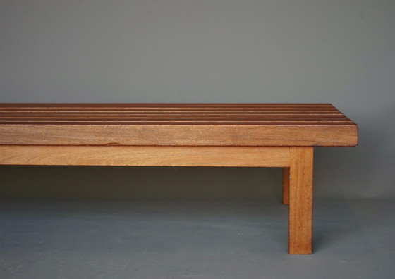 Image 1 of Grote teakhouten lage bank of salontafel uit het midden van de vorige eeuw, jaren 60.